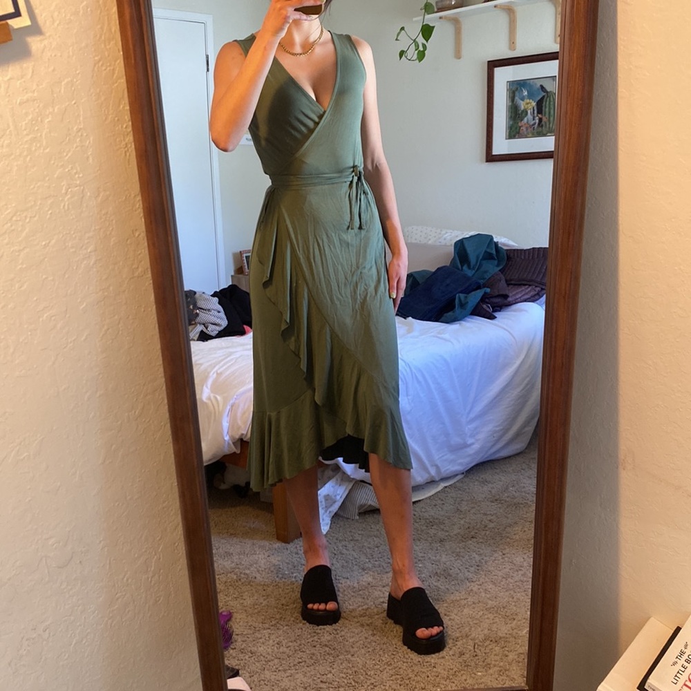 Banana republic tie wrap dress, size S